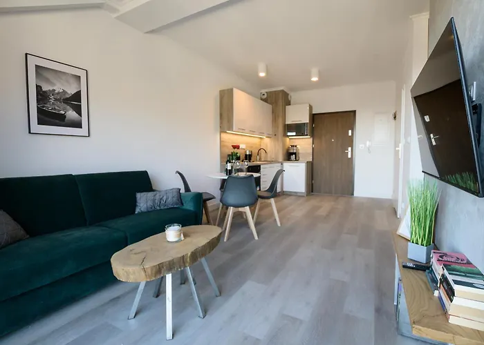 Oliwka Z Prywatnym Miejscem Postojowym 카르파츠